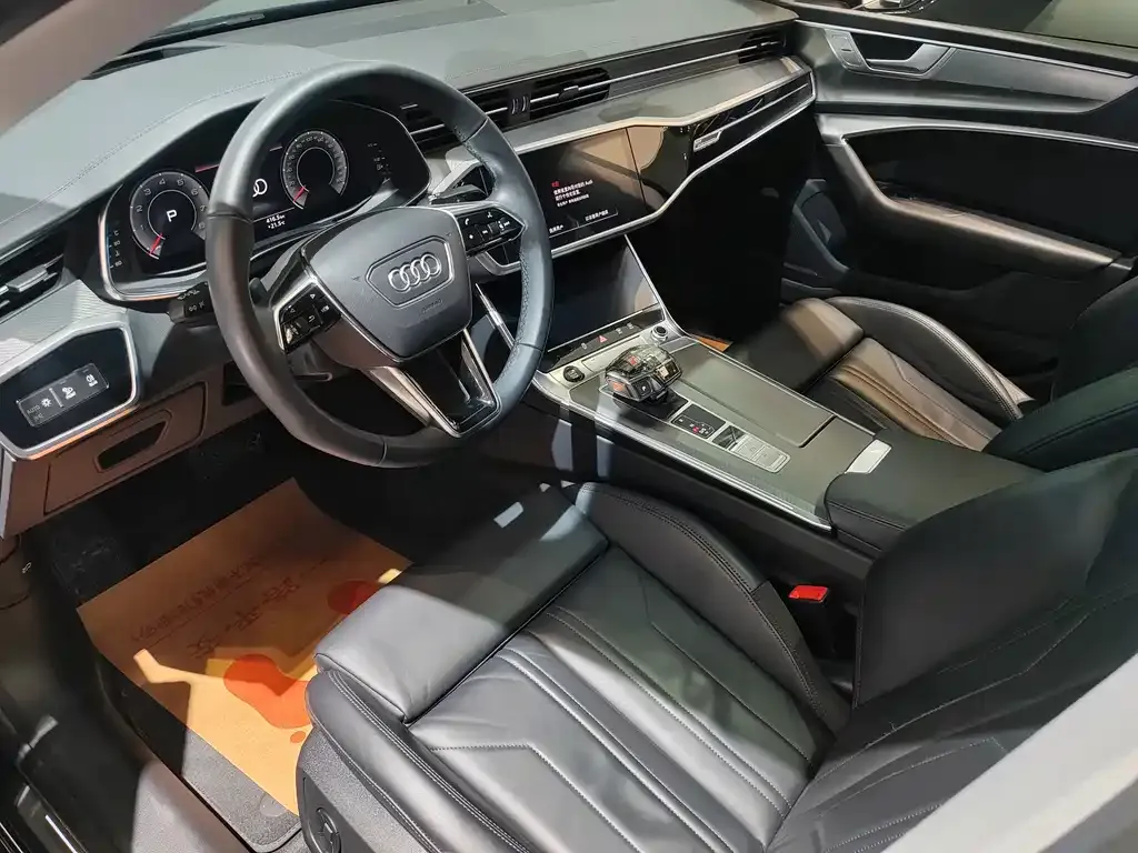 Audi A7 2021 из CN, фото 3