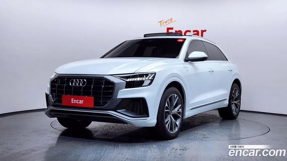Audi Q8
