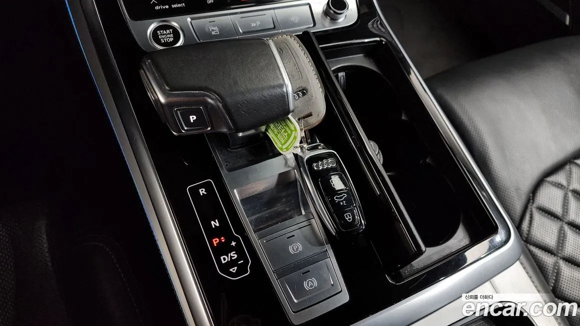 Audi Q8 2021 из KR, фото 3
