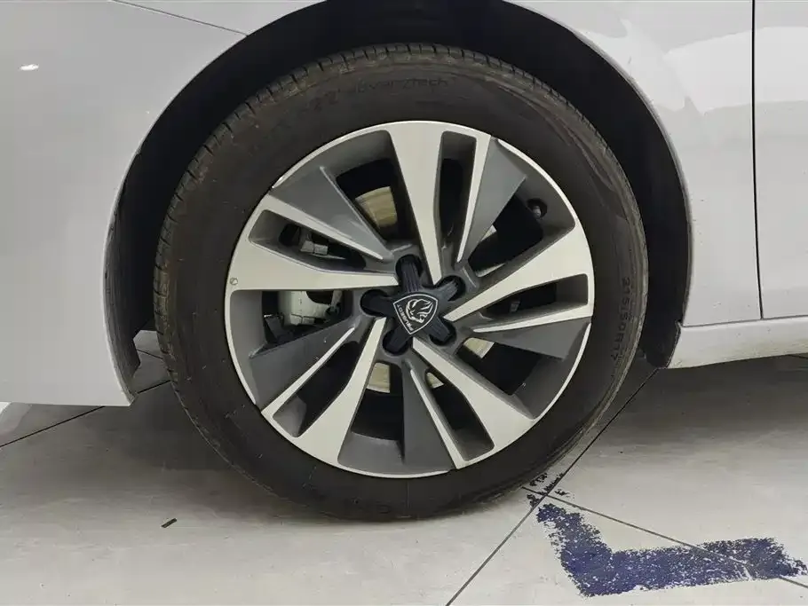Peugeot 408 2025 из CN, фото 3