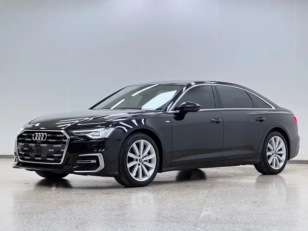 Audi A6L — фото 1