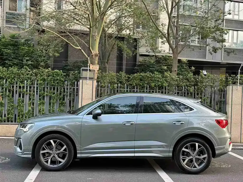 Audi Q3 Sportback 2021 из CN, фото 10
