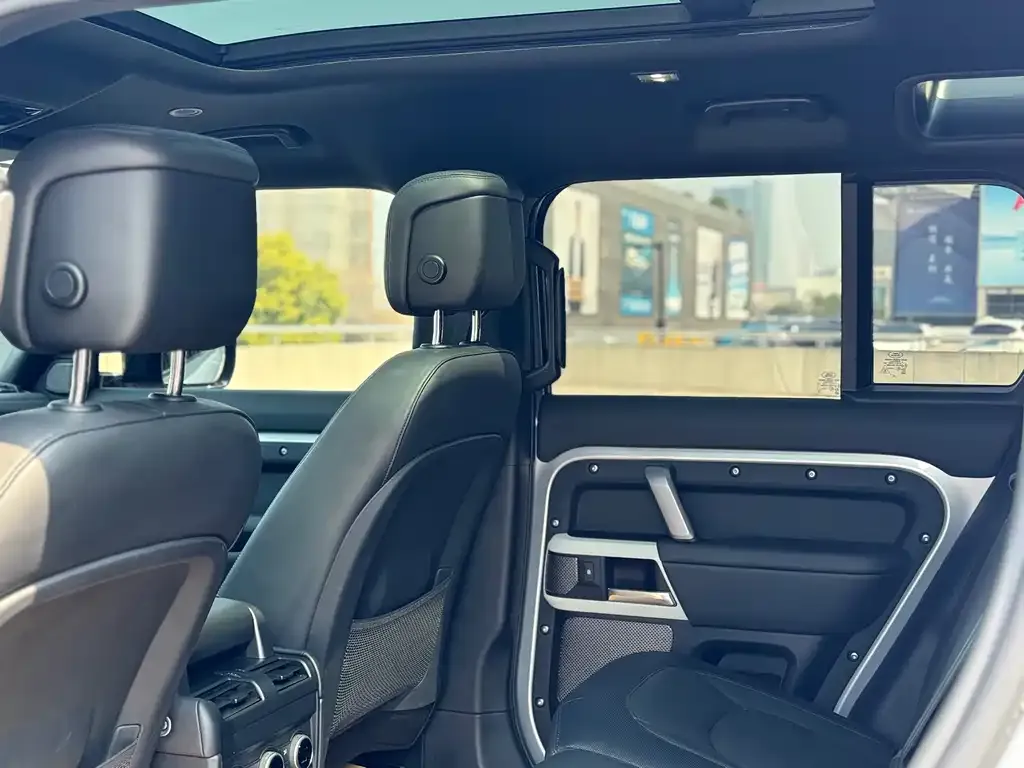 Land Rover Defender — фото 9