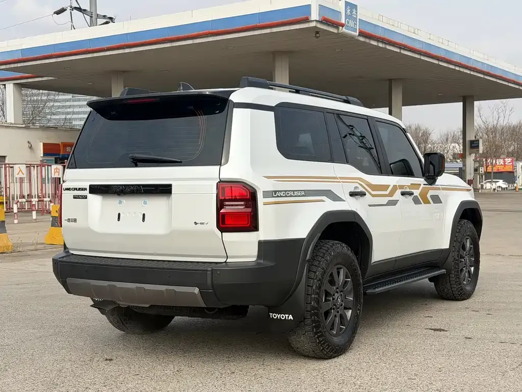 Toyota Prado 2026 из CN, фото 4