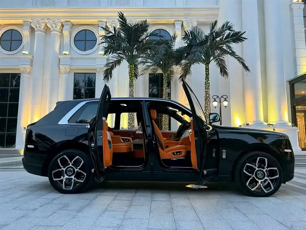 Rolls-Royce Cullinan 2021 из CN, фото 6