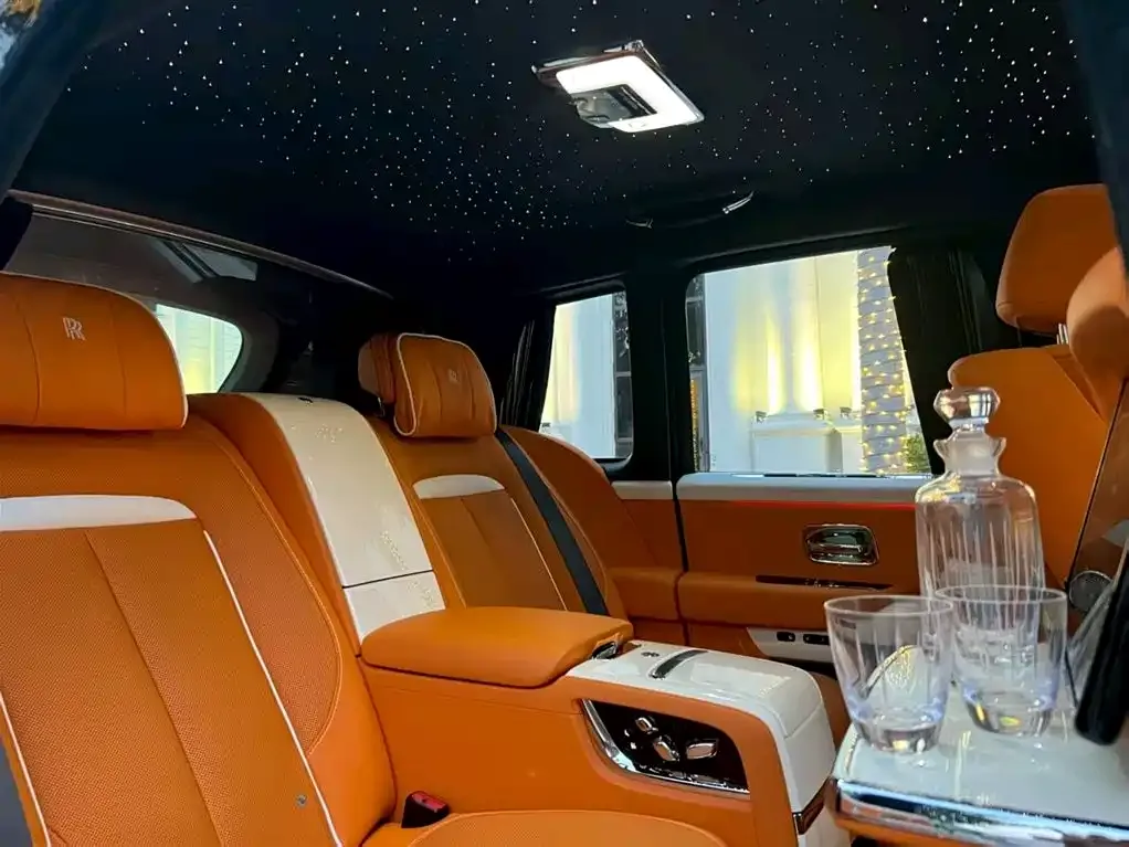 Rolls-Royce Cullinan 2021 из CN, фото 2