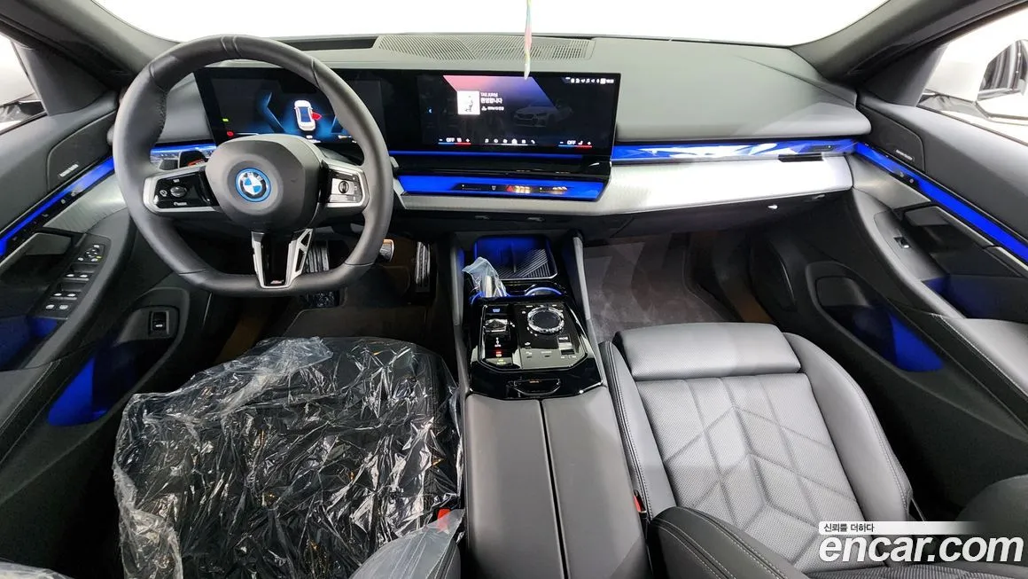 BMW i5 — фото 7