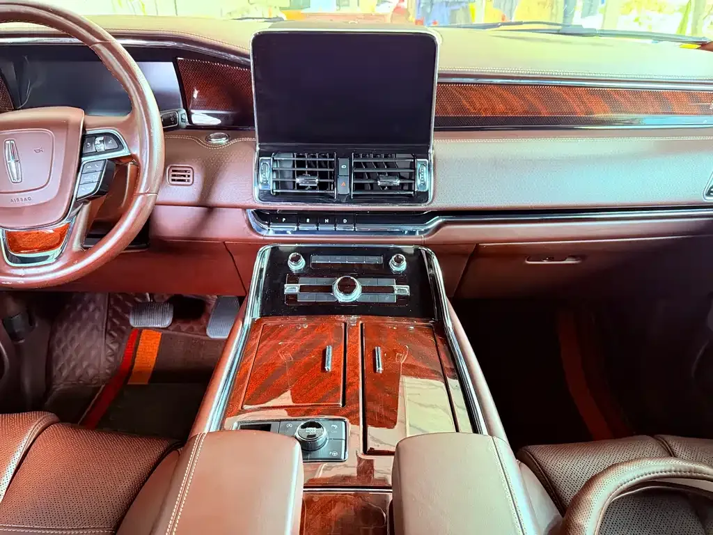 Lincoln Navigator — фото 4