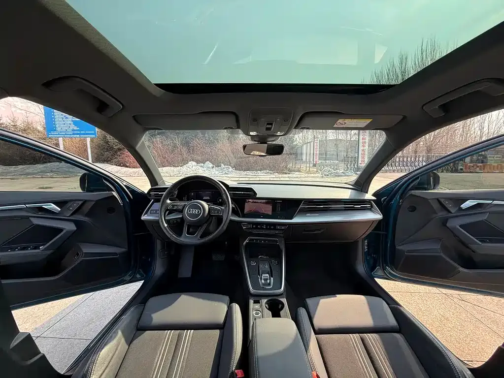 Audi A3 2023 из CN, фото 10