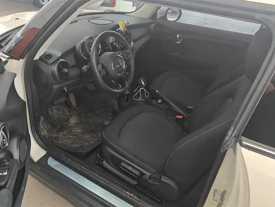 MINI Cooper (3-door) 2021 из CN, фото 2