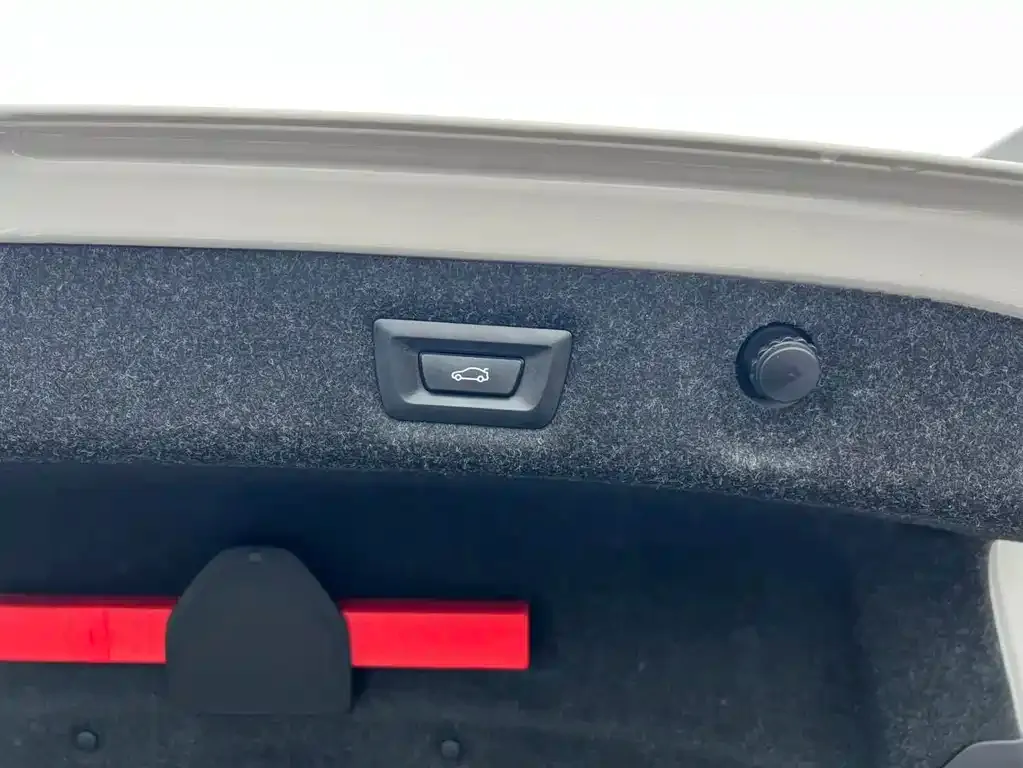 BMW 5 Series — фото 2