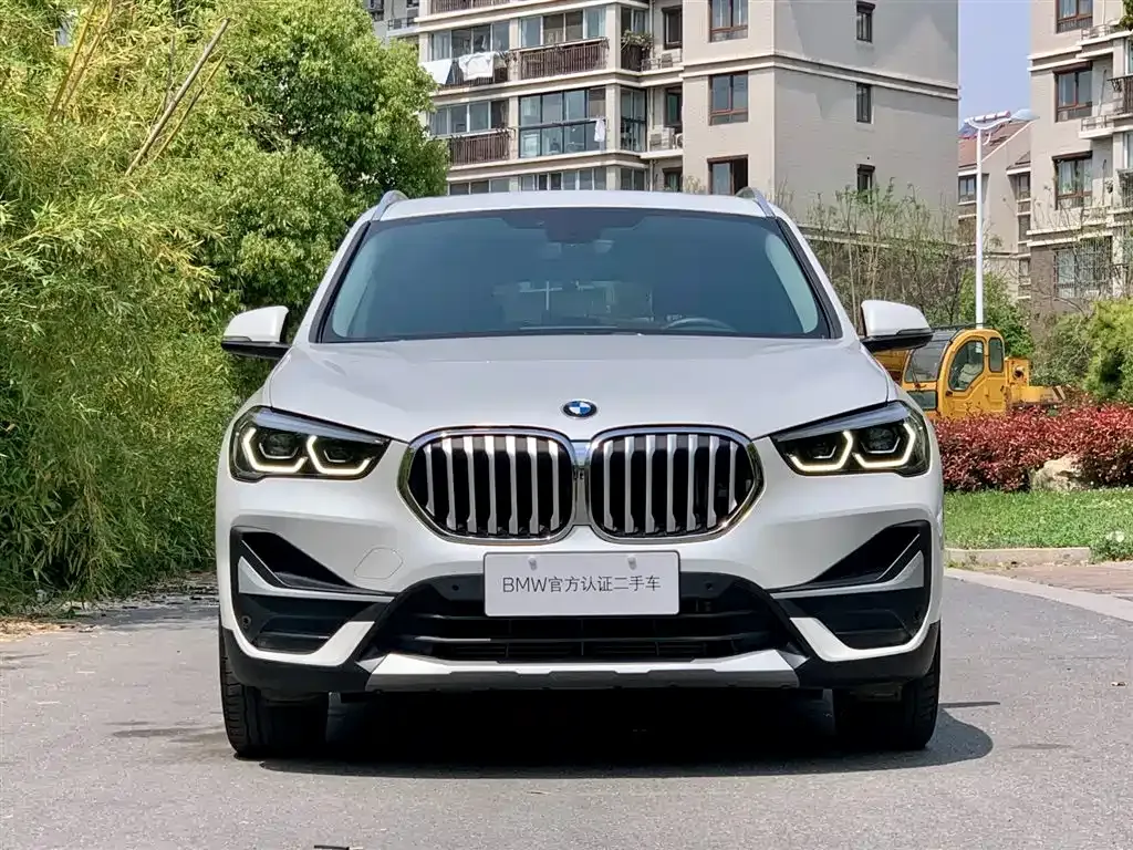 BMW X1 — фото 7