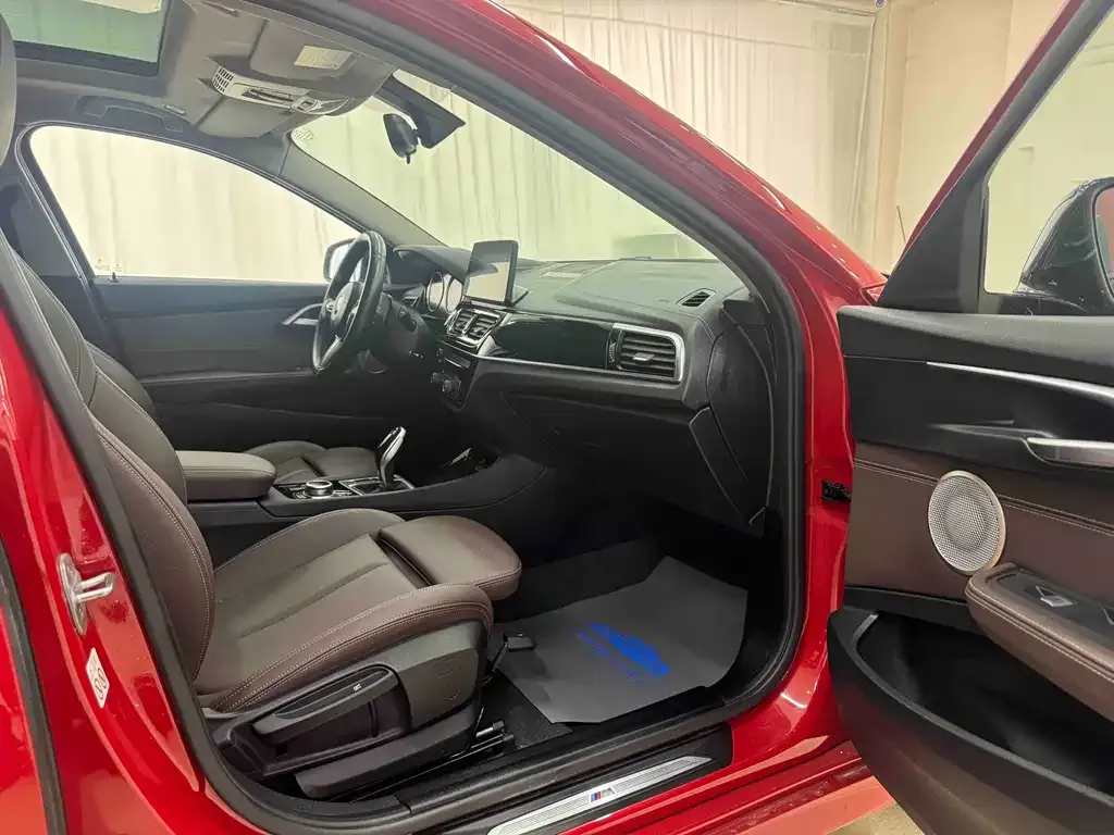 BMW 1 Series 2022 из CN, фото 5