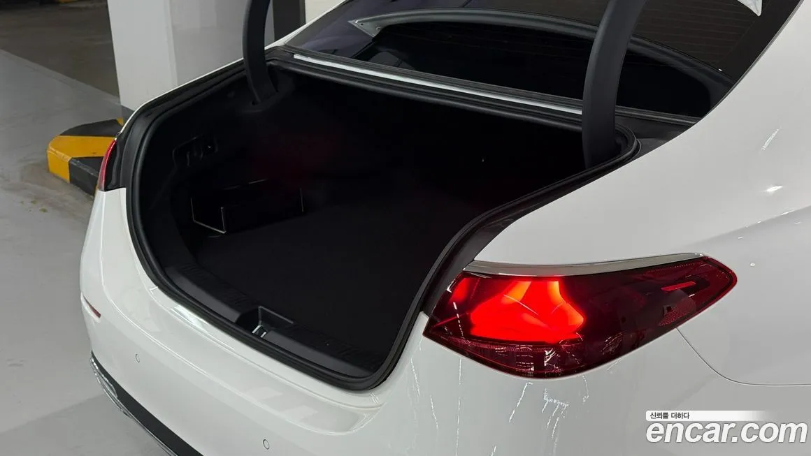 Mercedes-Benz E-Class 2025 из KR, фото 5