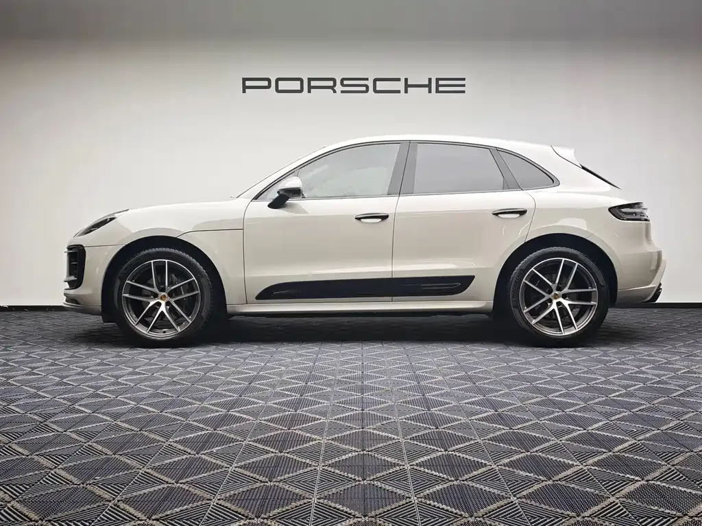 Porsche Macan — фото 7