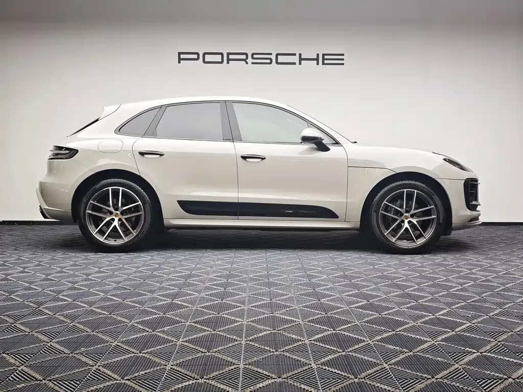 Porsche Macan — фото 10