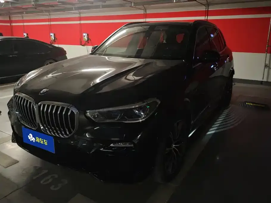 BMW X5 (Import) — фото 1