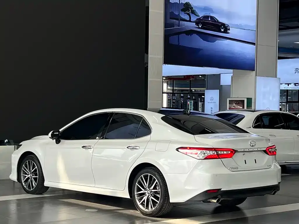 Toyota Camry 2022 из CN, фото 10