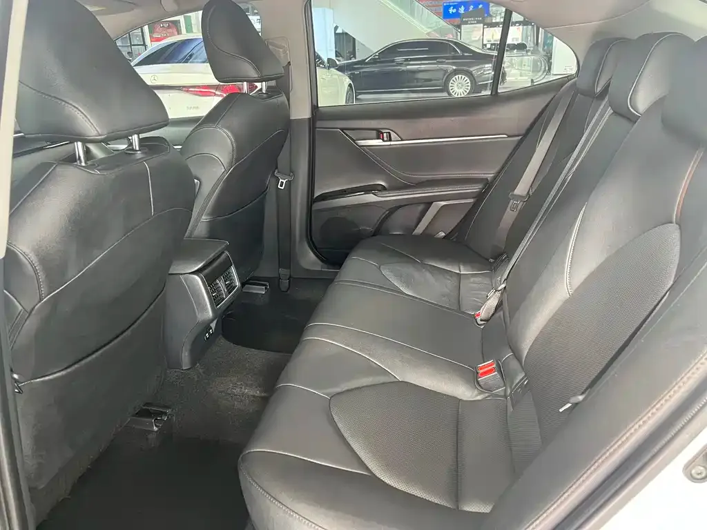 Toyota Camry 2022 из CN, фото 9