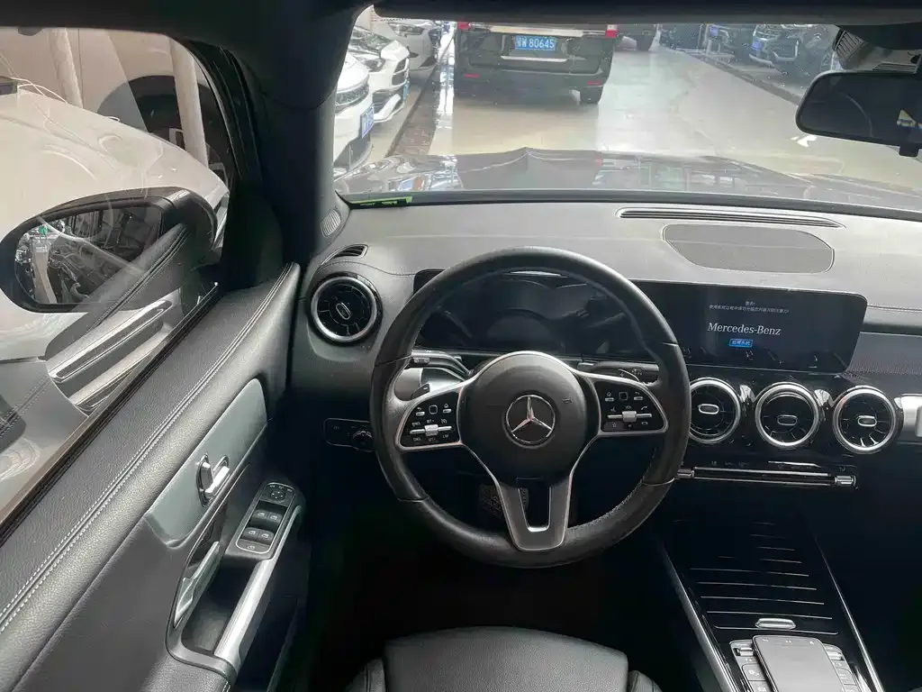 Mercedes-Benz GLB 2023 из CN, фото 2