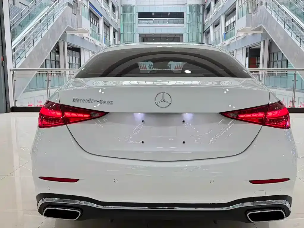 Mercedes-Benz C-Class — фото 10