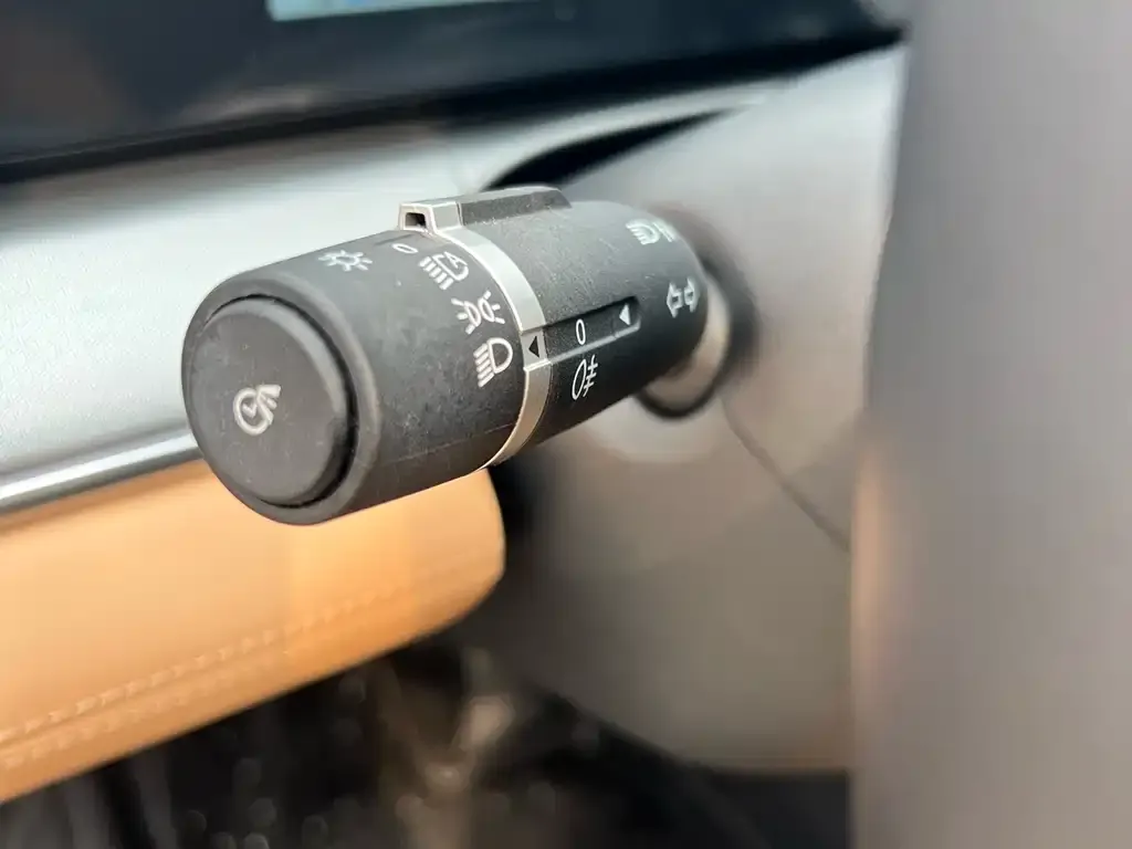 BYD L DM-i 2024 из CN, фото 2