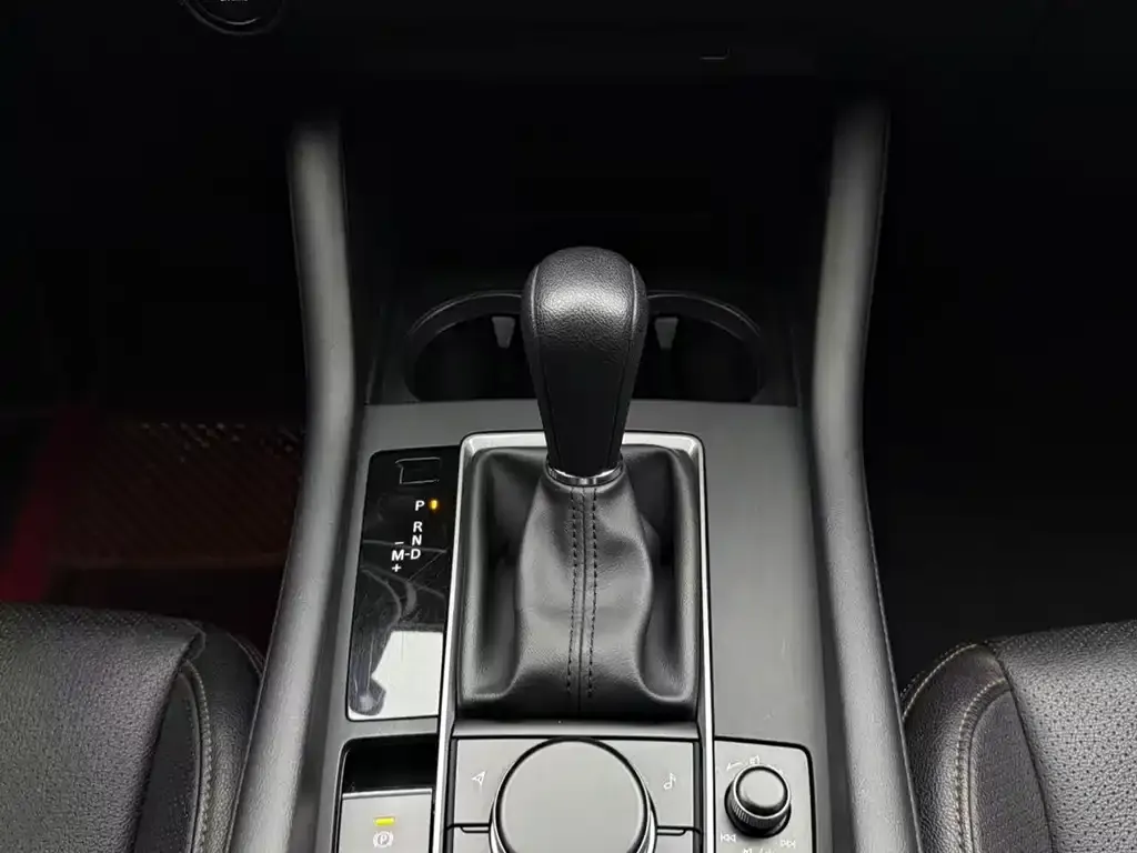 Mazda 3 Axela 2021 из CN, фото 8