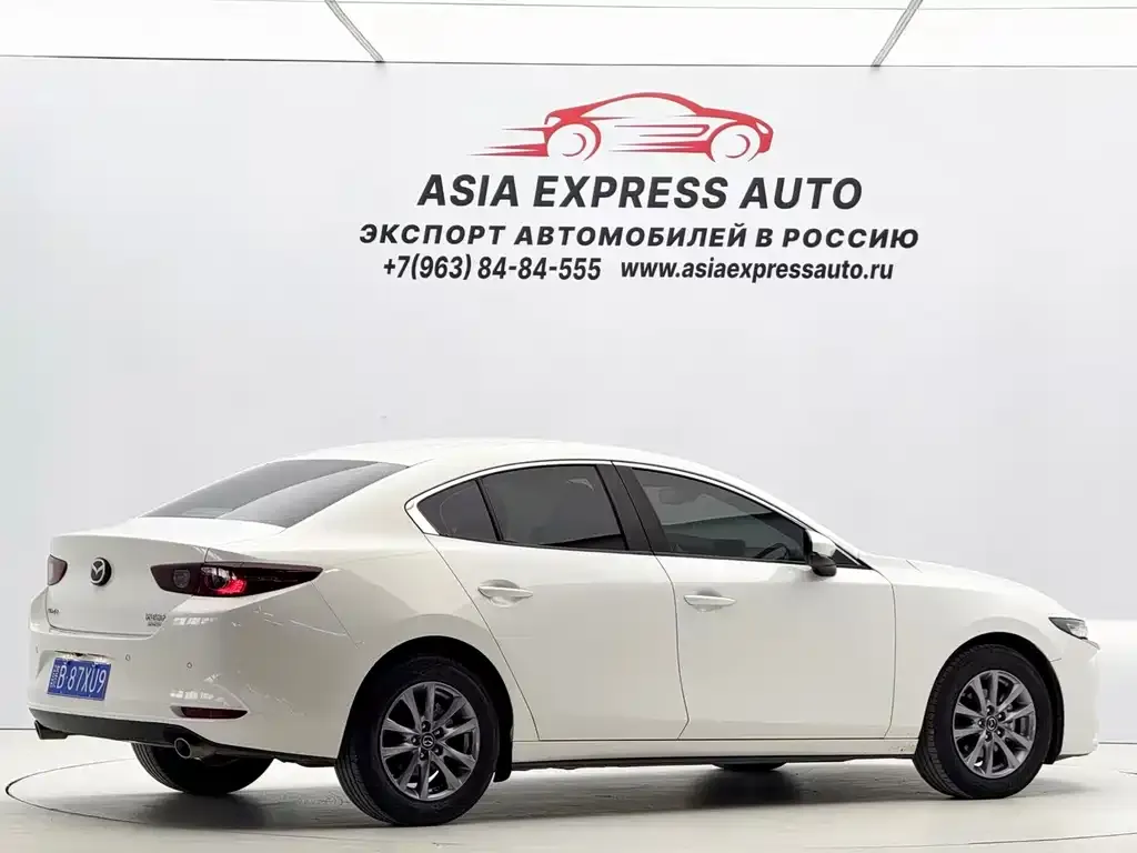 Mazda 3 Axela 2021 из CN, фото 2
