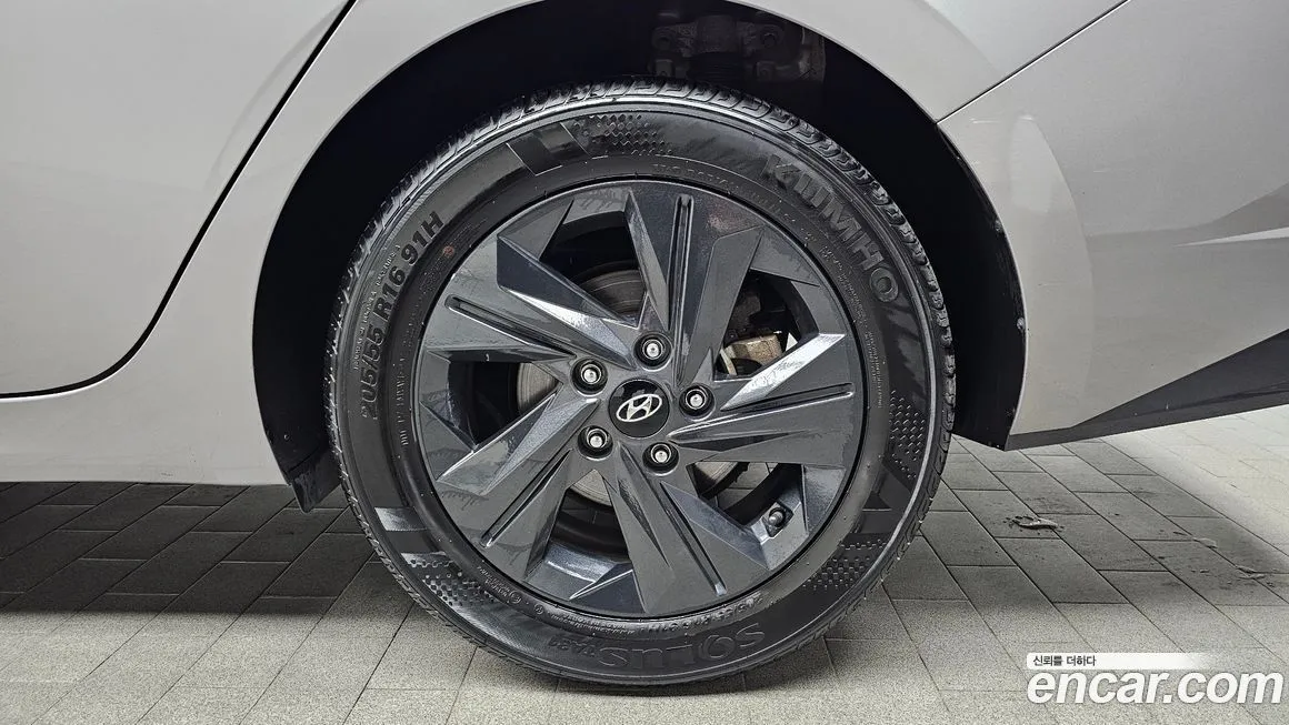 Hyundai AVANTE 2022 из KR, фото 3