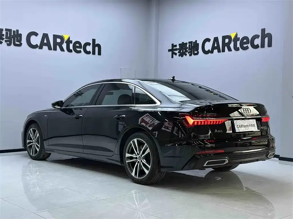 Audi A6L — фото 8