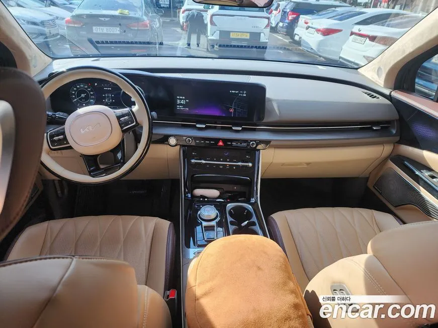 Kia Carnival — фото 10