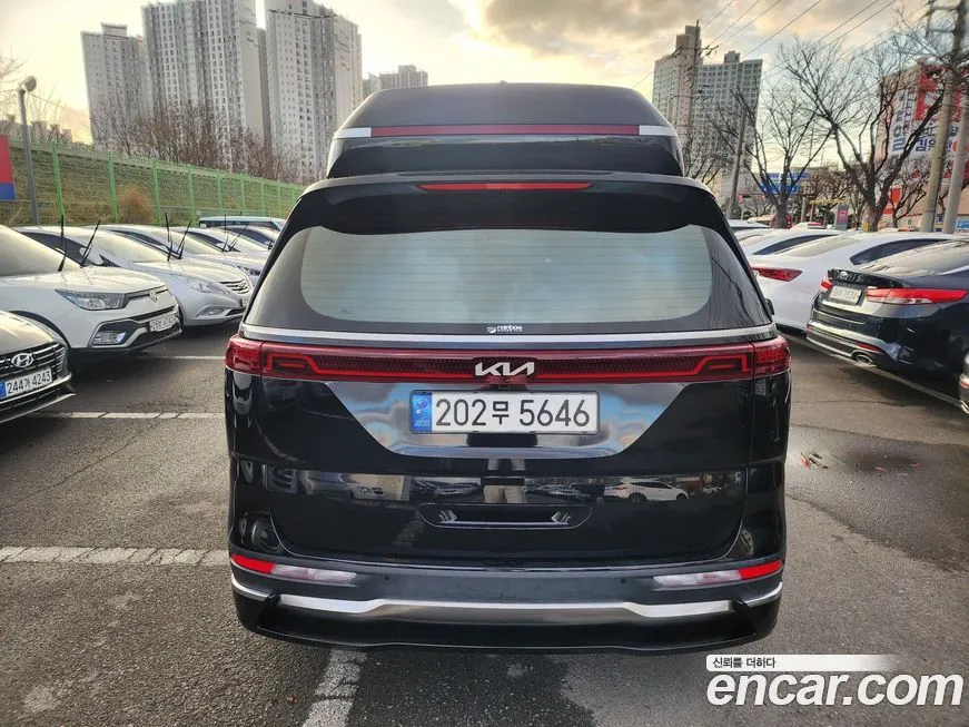 Kia Carnival — фото 2