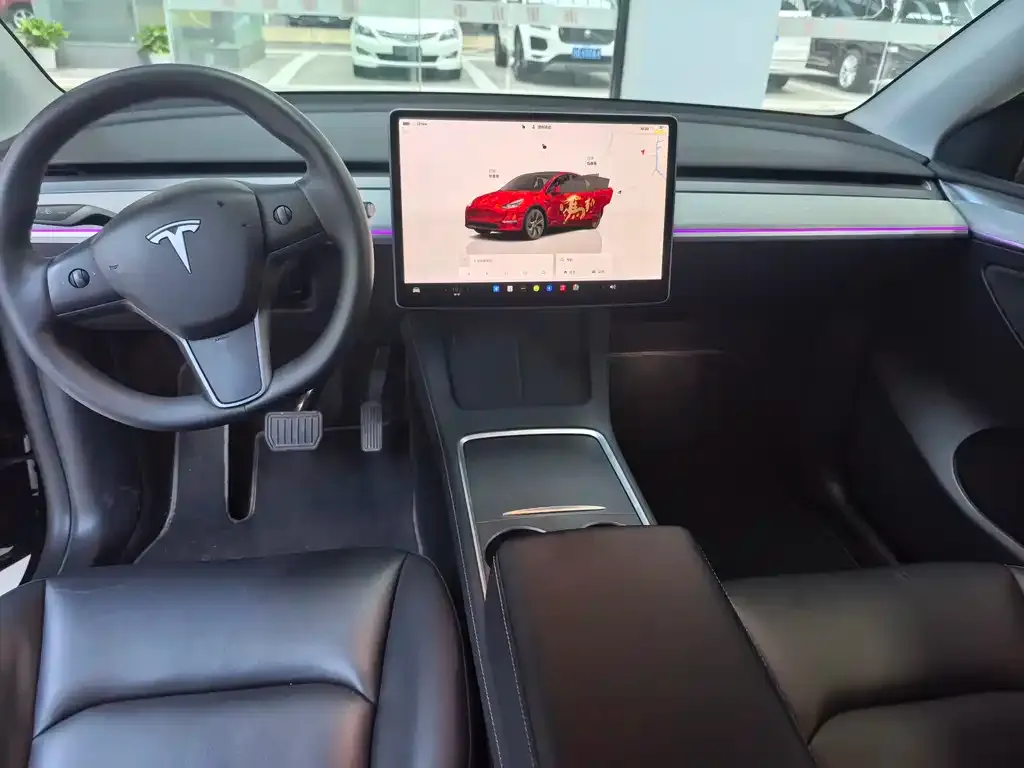 Tesla Model Y — фото 2
