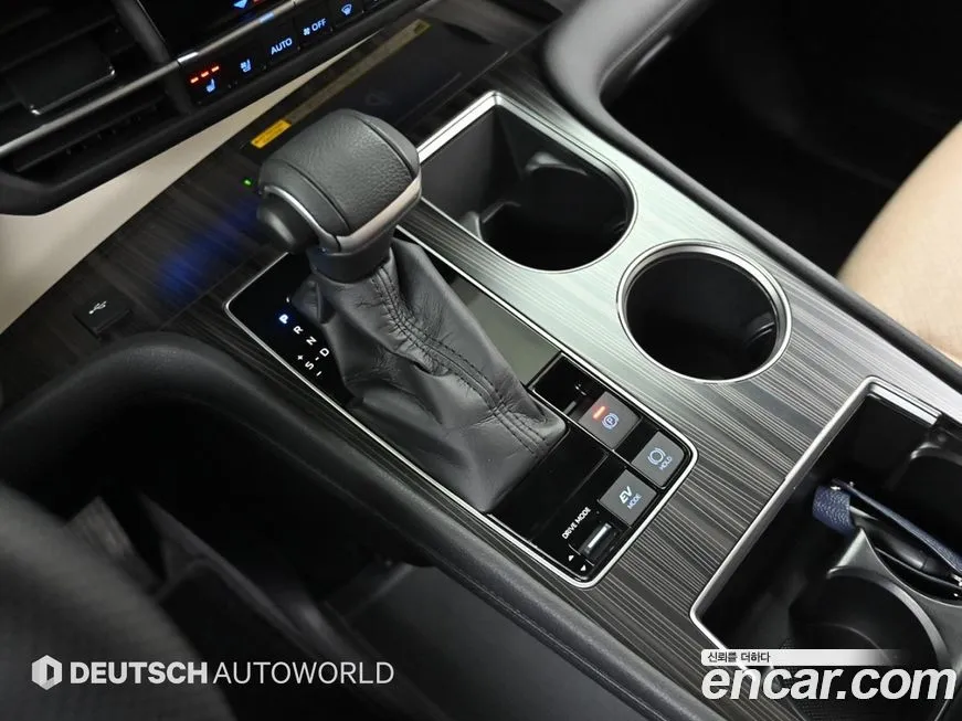 Toyota Sienna 2021 из KR, фото 3