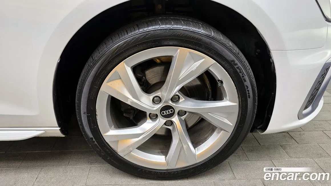 Audi A4 2021 из KR, фото 9