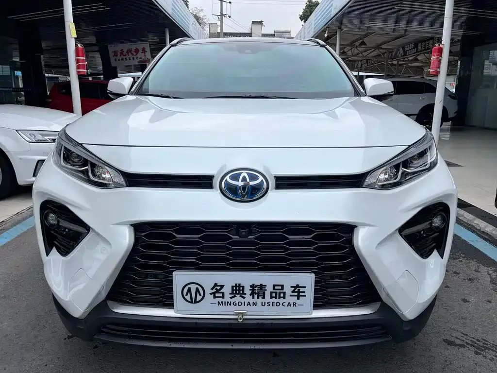 Toyota Wildlander — фото 9