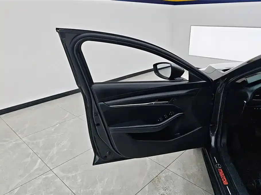 Mazda 3 Axela 2021 из CN, фото 9
