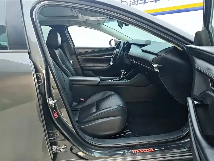Mazda 3 Axela 2021 из CN, фото 6