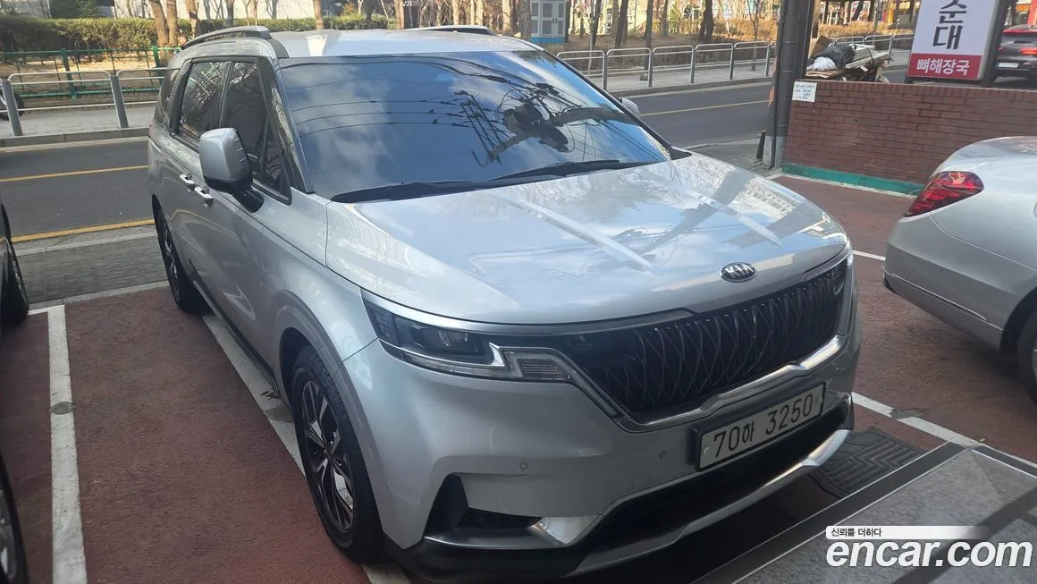 Kia Carnival 2021 из KR, фото 2