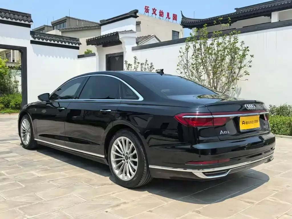 Audi A8 2021 из CN, фото 6
