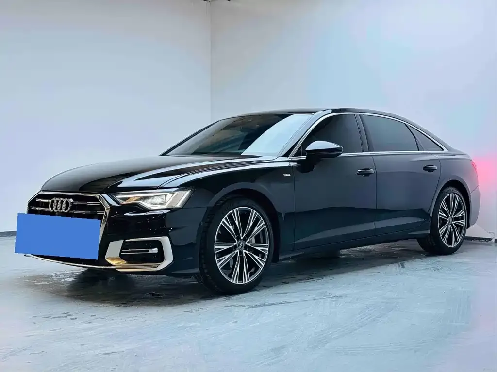 Audi A6L — фото 1