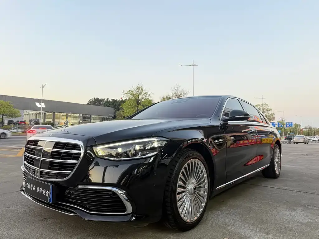 Mercedes-Benz S-Class — фото 1