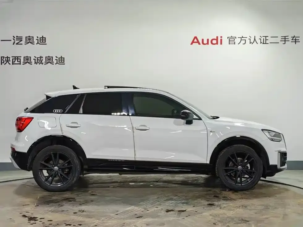 Audi Q2L 2021 из CN, фото 2