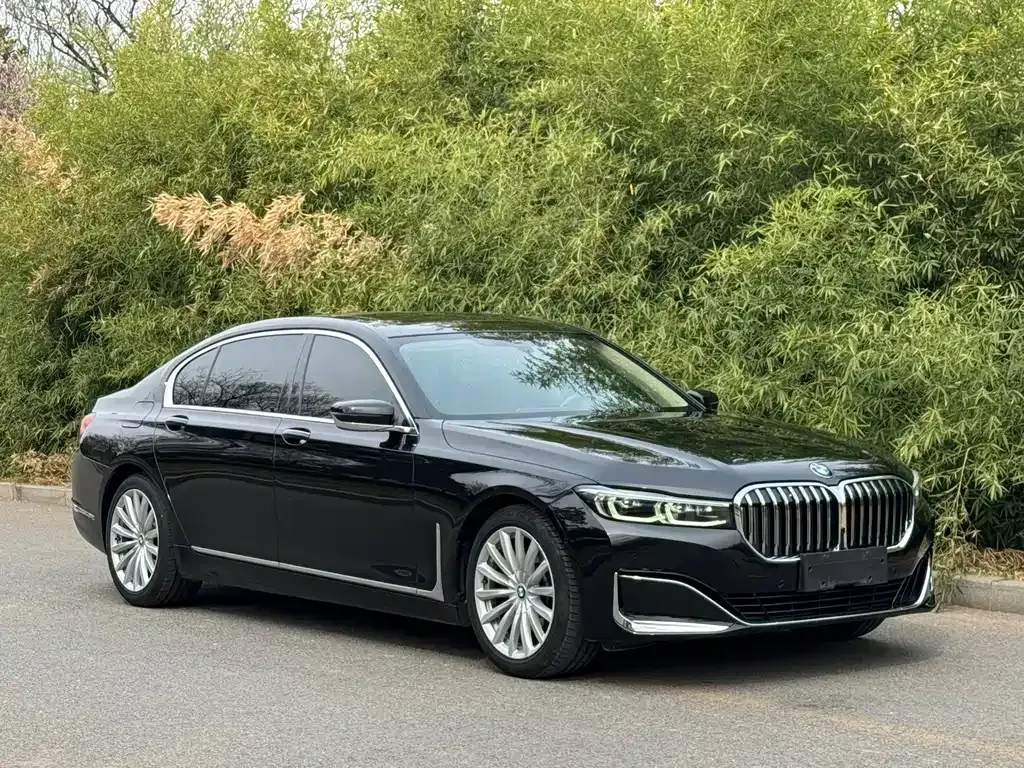 BMW 7 Series — фото 4