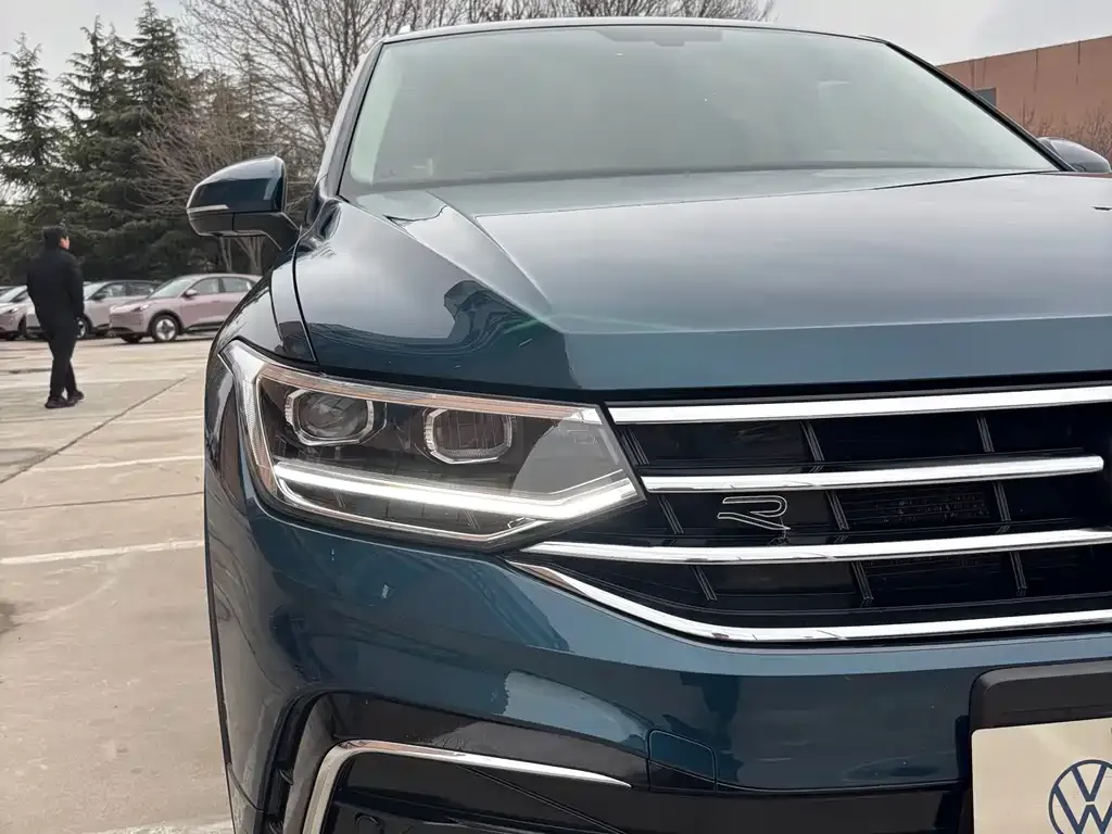 Volkswagen Tiguan L 2022 из CN, фото 2