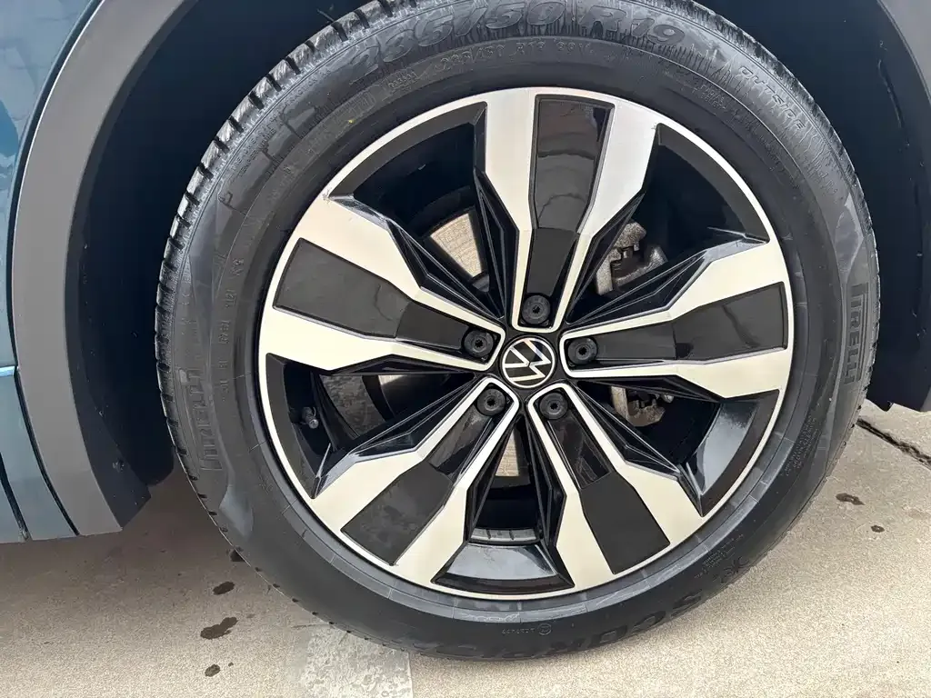 Volkswagen Tiguan L 2022 из CN, фото 3