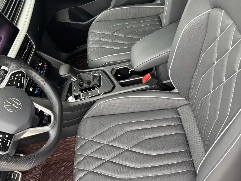 Volkswagen Tiguan L 2022 из CN, фото 6