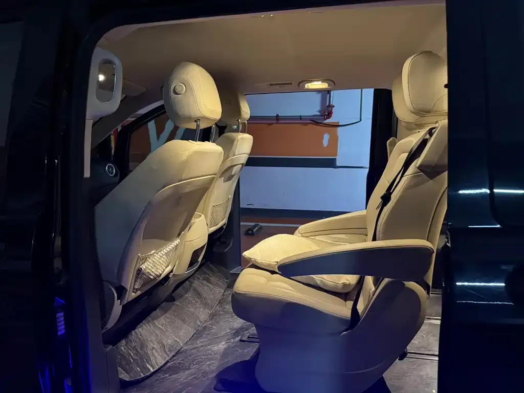 Mercedes-Benz Vito 2023 из CN, фото 6