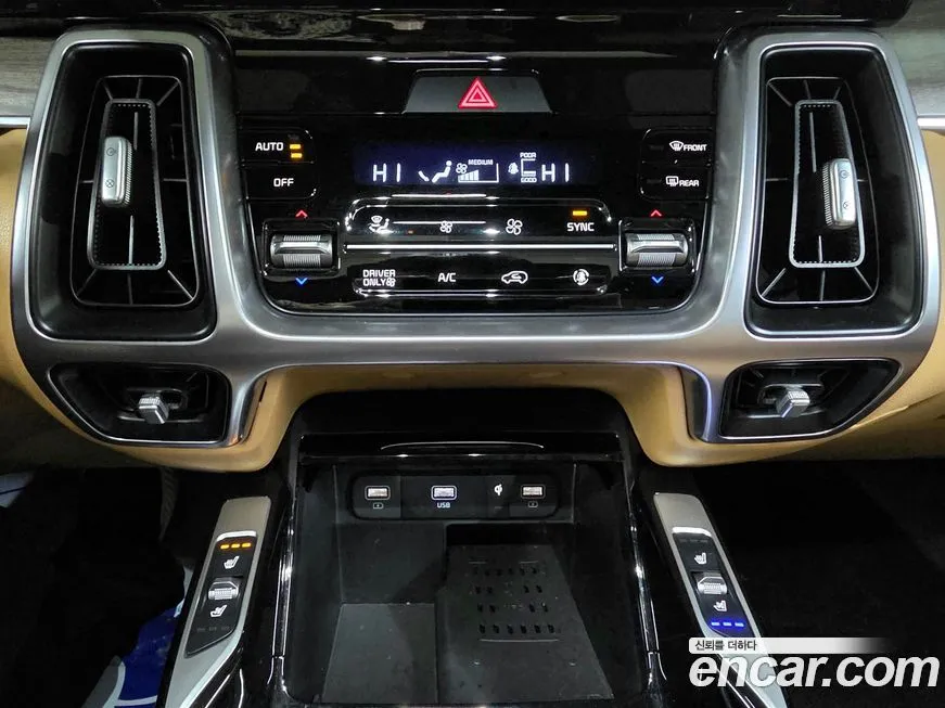 Kia Sorento — фото 10