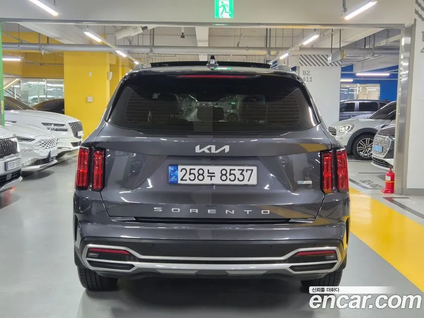 Kia Sorento — фото 4